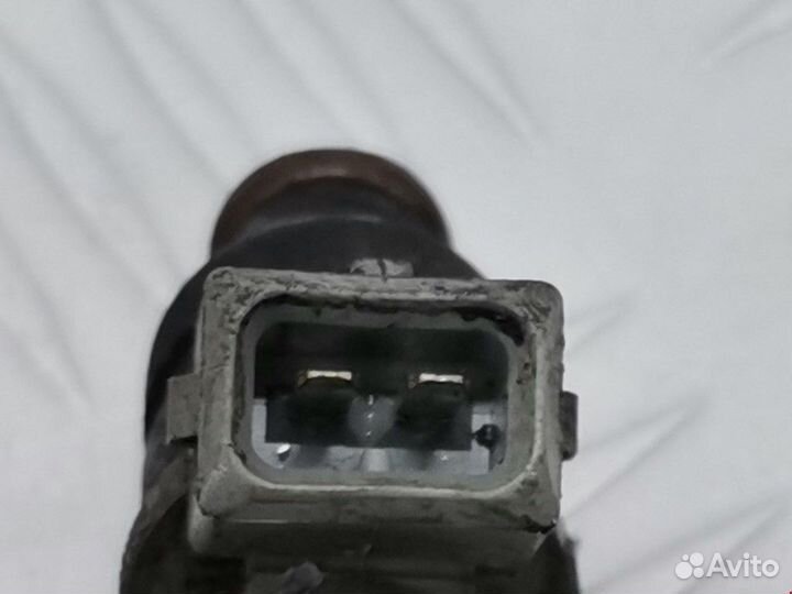 Форсунка Audi A3 8L 1997 06A906031A