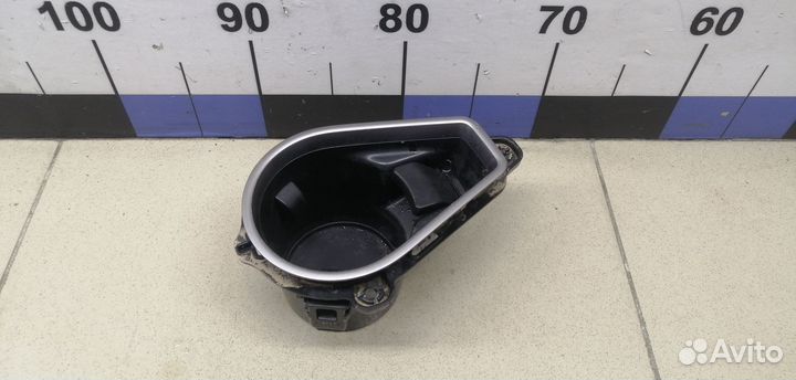 Подстаканник RAV 4 2013