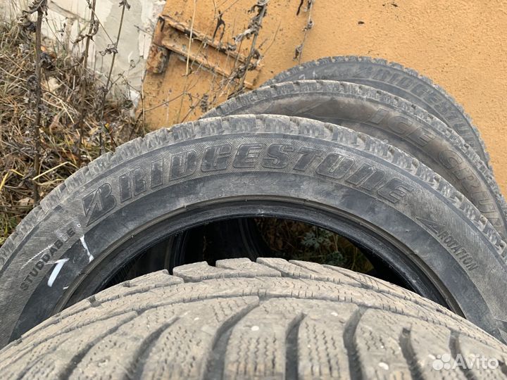 Bridgestone Ice Cruiser 7000 205/55 R16