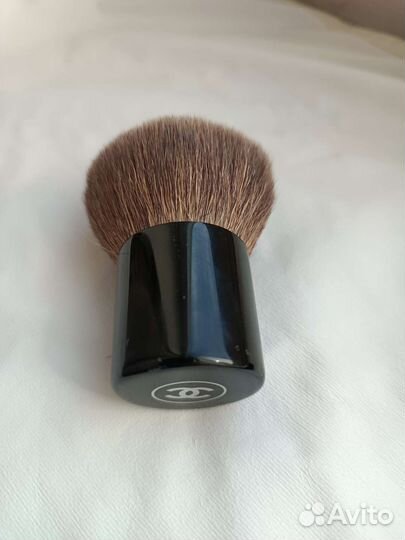 Кисти для тона,теней, пудры