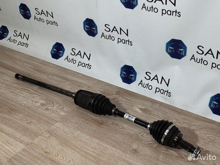 Привод передний правый Bmw X5 E70 N52B30AF 2008