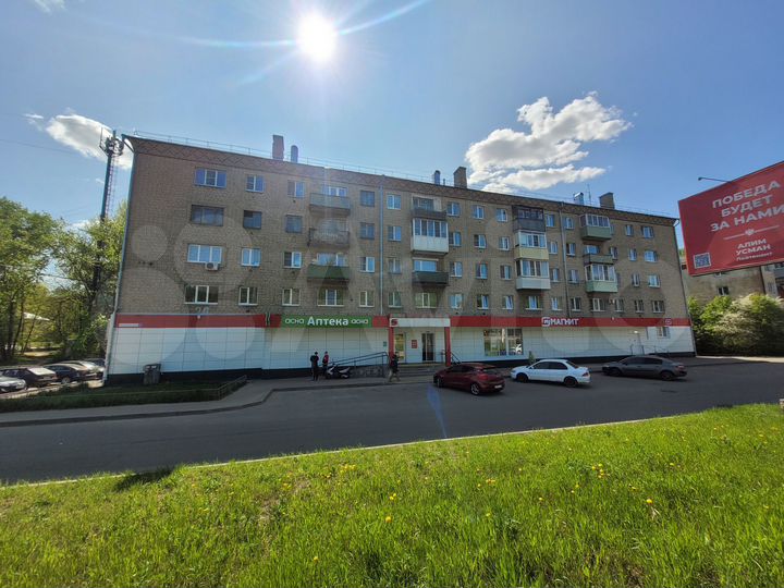 Торговое помещение, 950 м²