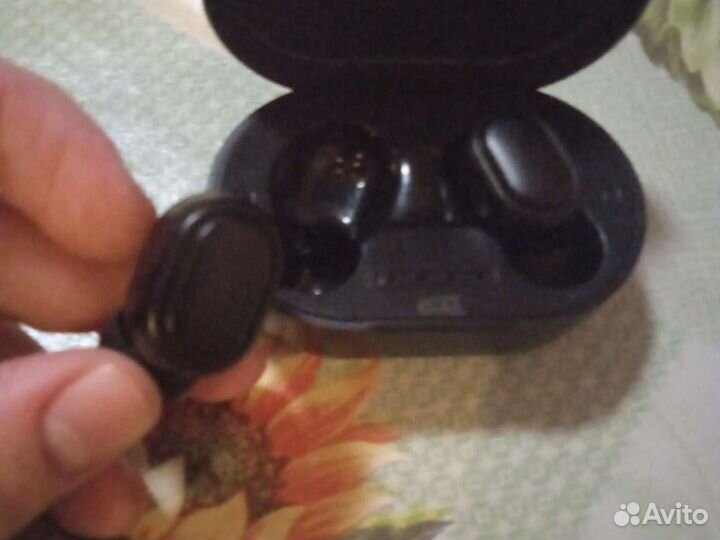 Без проводные наушники