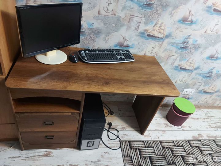 Компьютерный стол бу