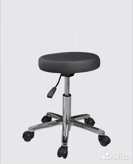 Стул для мастера маникюра на колесиках