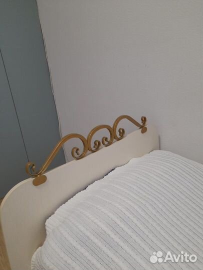 Комплект мебели для ребенка