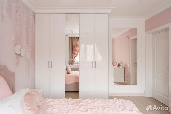 Рабочая зона у окна