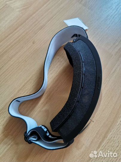 Горнолыжные очки