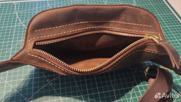 Сумка на пояс натуральная кожа. Ручная работа