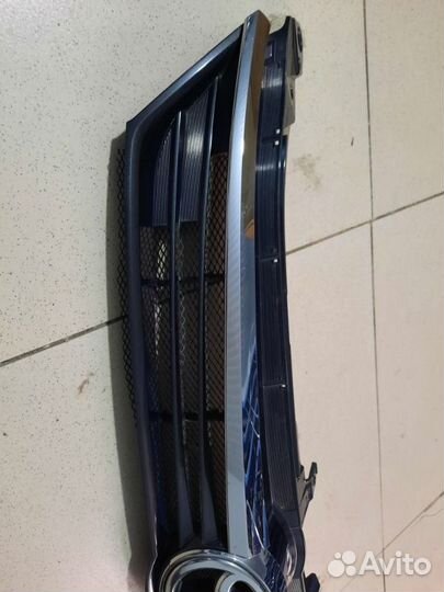 Решетка радиатора передняя Toyota Camry V55