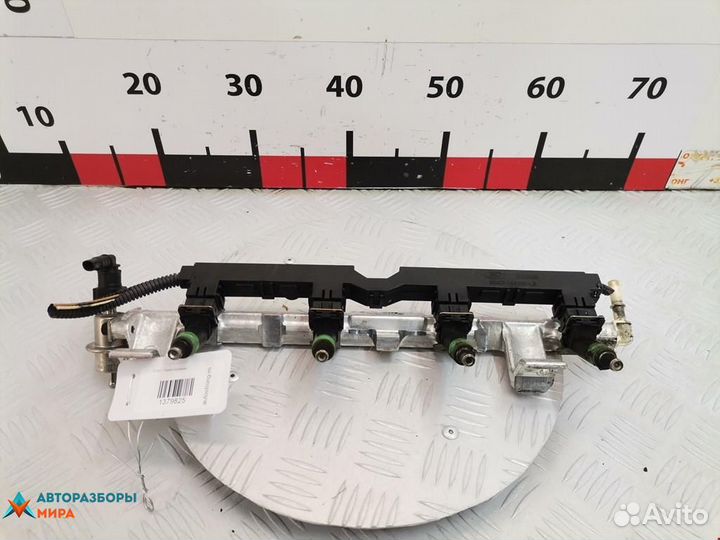 Топливная рампа Ford Fiesta 4 рест. 2002 1219234