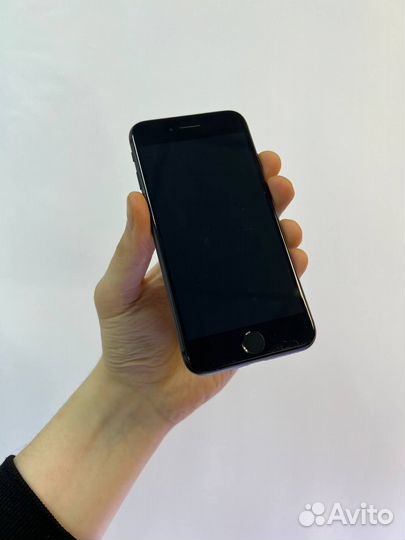 iPhone 8, 64 ГБ