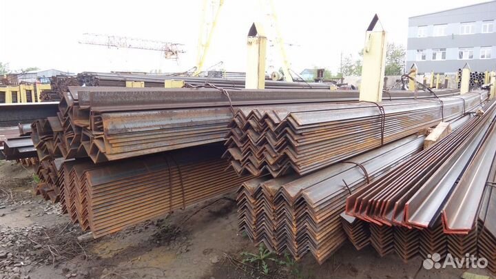 Металлопрокат Уголок Б/У от 1 тонны