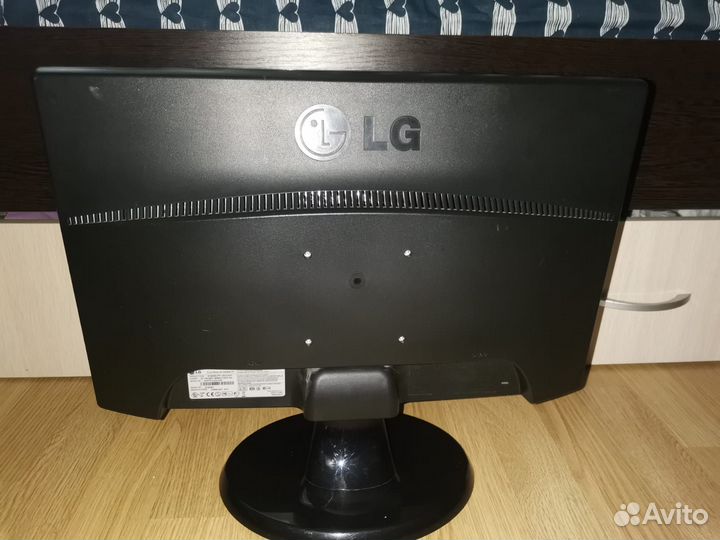 Монитор LG 17 дюймов