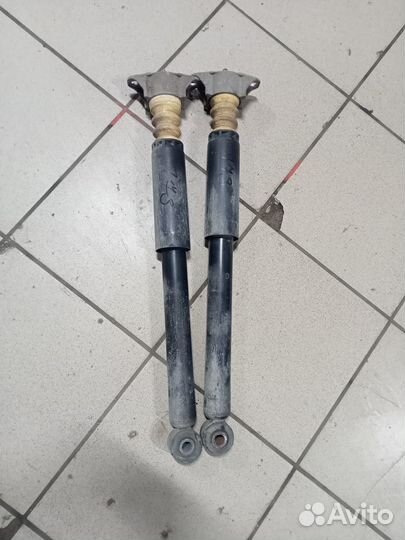 Комплект Задние амортизаторы Лада Веста