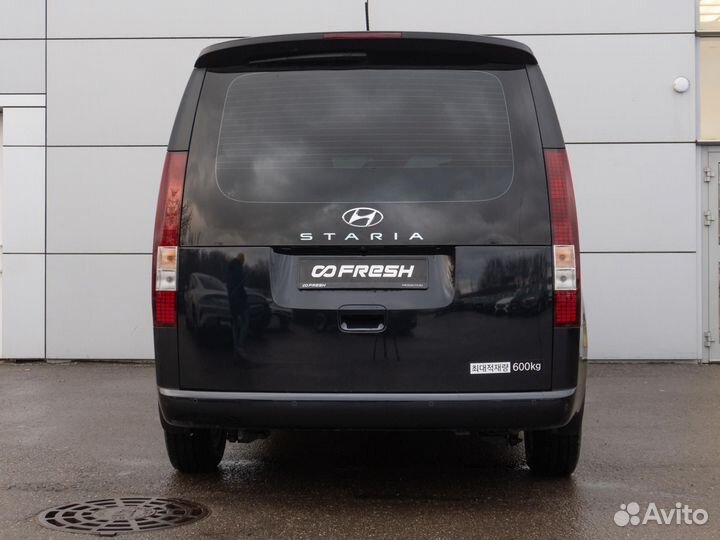 Hyundai Staria 2.2 AT, 2023, 15 900 км