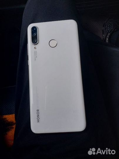 HONOR 20 Lite (RU), 4/128 ГБ