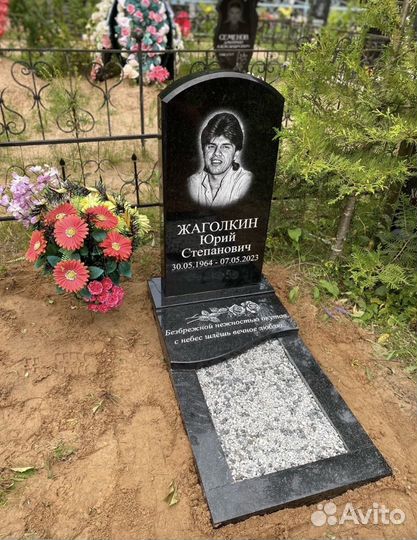 Памятники из гранита