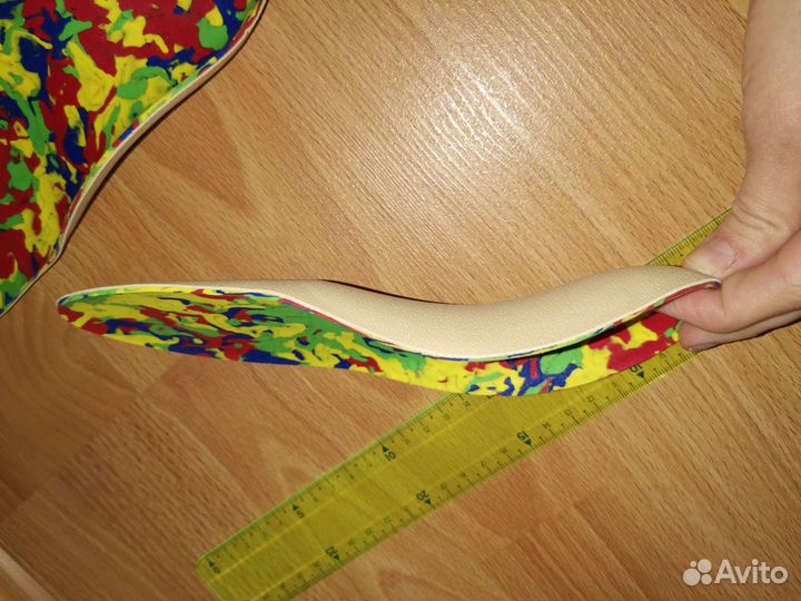 Ортопедические стельки с разными бортиками