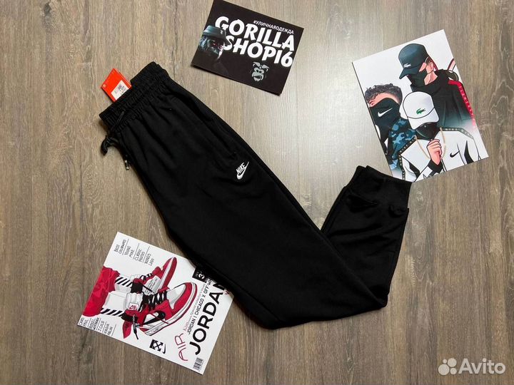 Спортивные штаны Nike