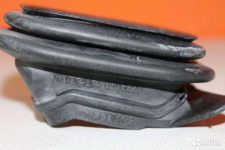 Уплотнитель вентилятора Miele 05932250 бу. 1827