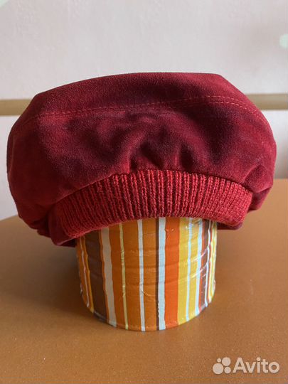 Берет женский замшевый