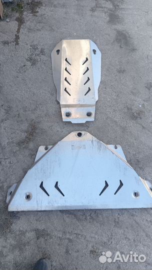 Защита двигателя и коробки Инфинити