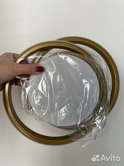 Светильник светодиодный золотой