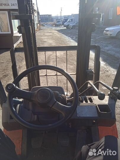 Вилочный погрузчик Toyota 02-7FD15, 2006