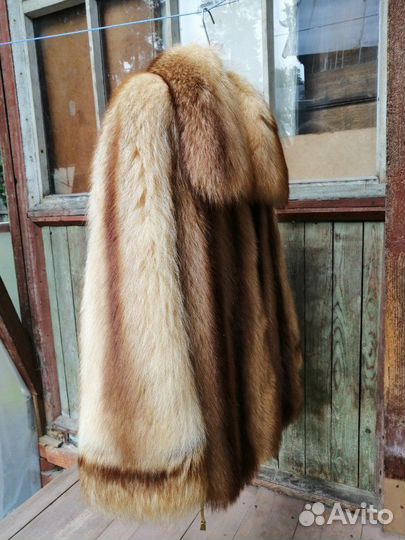 Шуба - полушубок из енота