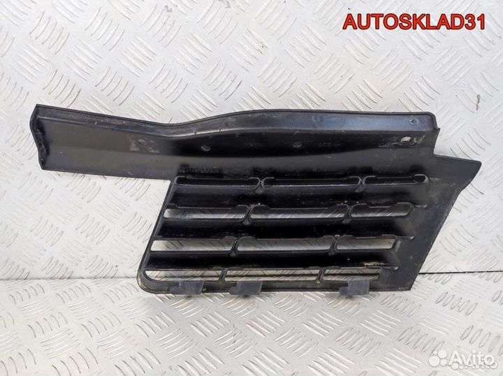 Решетка радиатора правая Renault Espace 4 N31053M