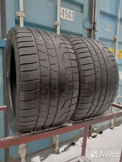 Pirelli Winter Sottozero II 295/35 R18