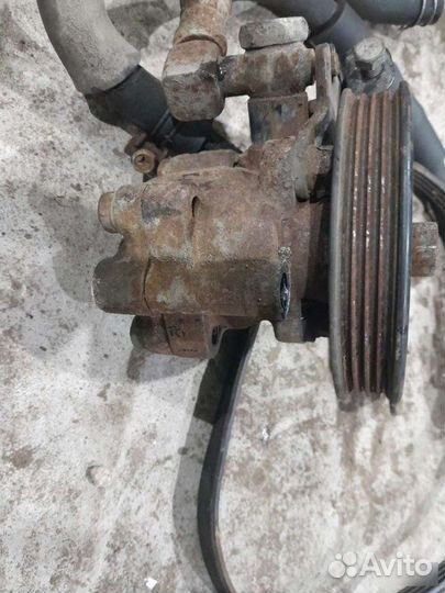 Насос гур Nissan Almera N15