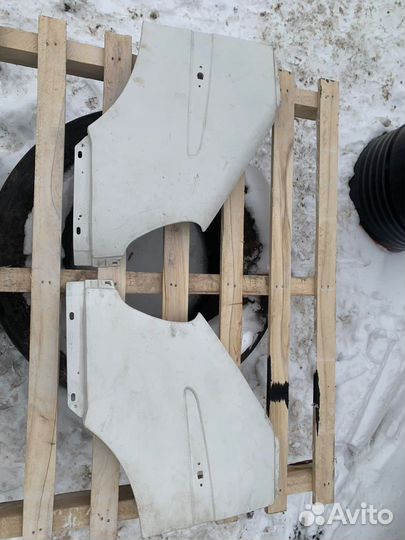 Пластиковые крылья газель 2003