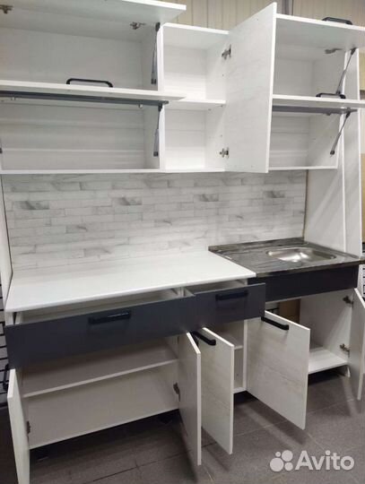 Кухонный гарнитур