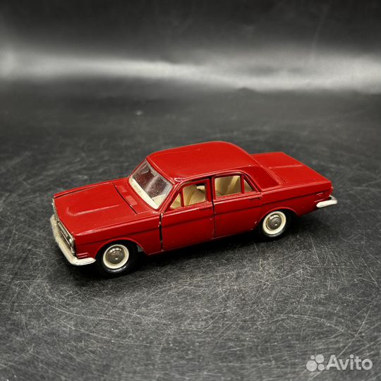 Модель моделька волга газ 24 СССР (сзр)