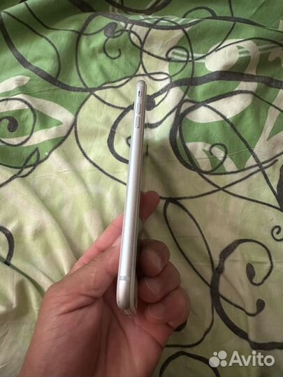 iPhone 8 Plus, 64 ГБ