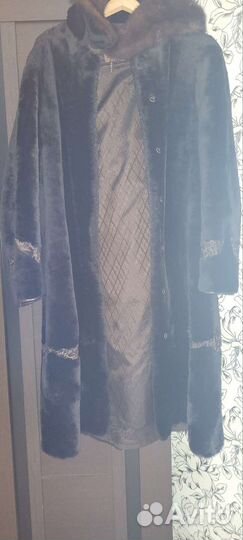 Шуба мутоновая, норковая шапка в подарок