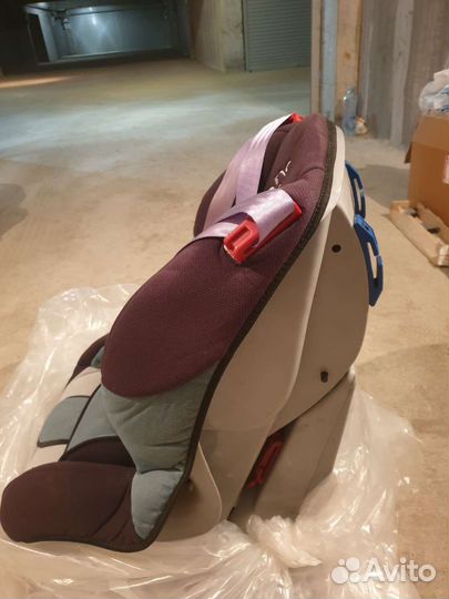 Детское кресло универсальное от 0 до 25 кг