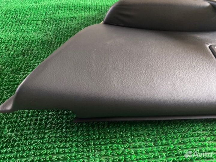 Обшивка двери прав. зад. Infiniti Fx35, Fx45