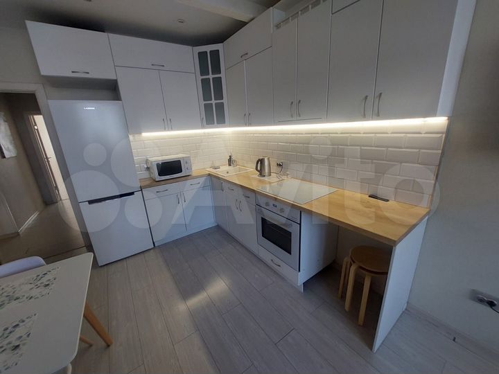 2-к. квартира, 60 м², 2/12 эт.