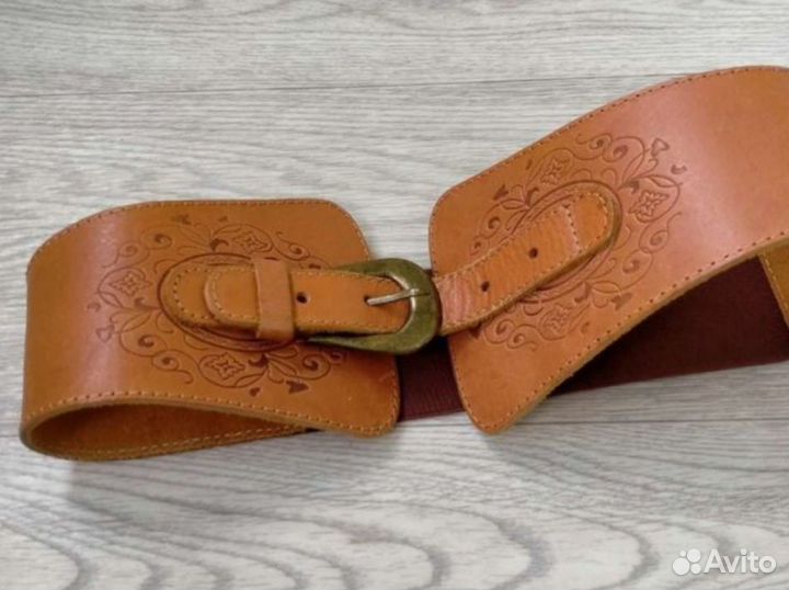 Бронь. Ремень женский кожаный Colin's