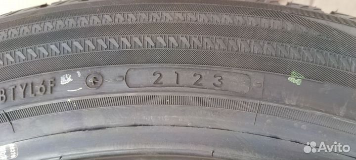 Yokohama BluEarth Winter V906 325/35 R22 и 285/40 R22