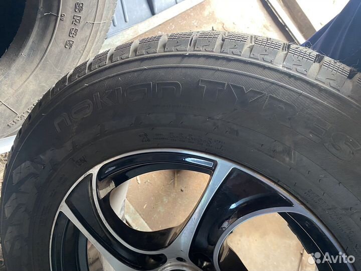 Nokian Tyres Outpost AT 215/70 R16