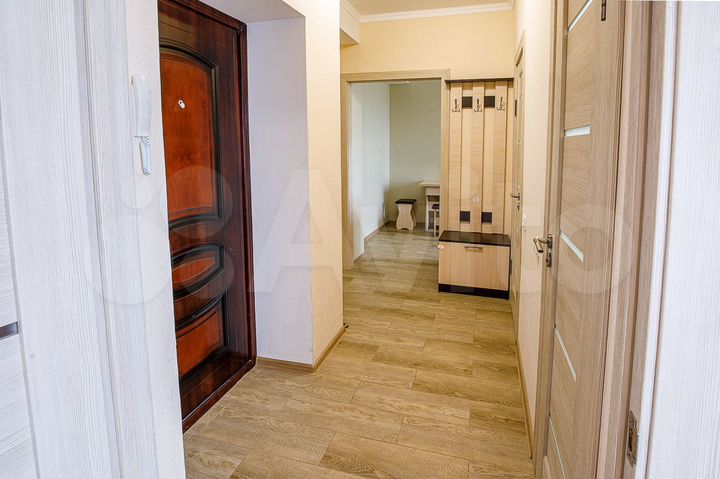 2-к. квартира, 78 м², 1/17 эт.