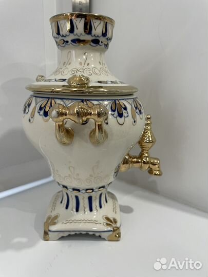 Самовар фарфоровый Гжель