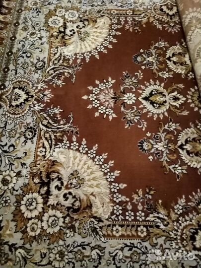 Ковер шерстяной новый