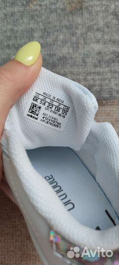 Кроссовки adidas