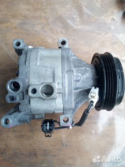 Компр. кондиционера 88320-52010 Тойота Funcargo