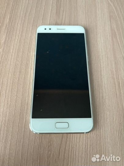 ASUS ZenFone 4 ZE554KL, 4/64 ГБ